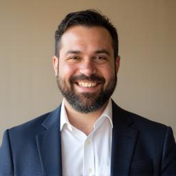 Professional headshot of Paolo Ricci, Direttore Commerciale